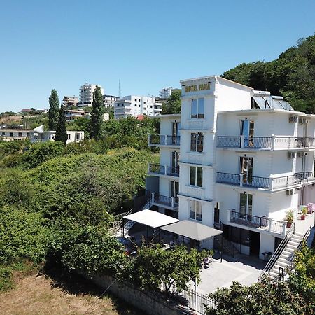 Hotel Fama Shkallnur Ngoại thất bức ảnh