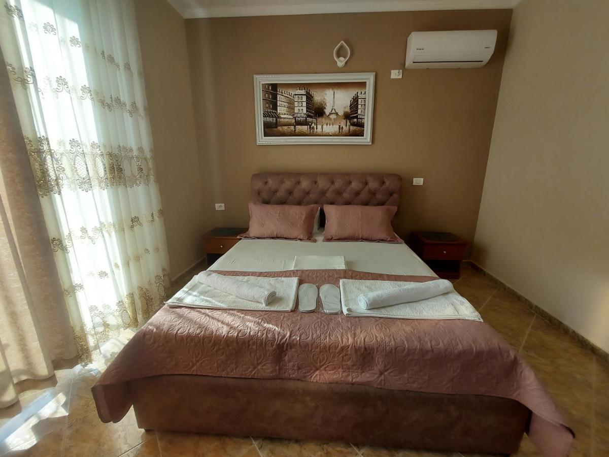 Hotel Fama Shkallnur Ngoại thất bức ảnh