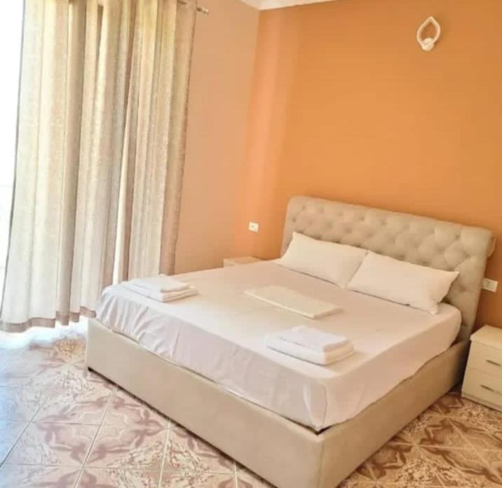 Hotel Fama Shkallnur Ngoại thất bức ảnh