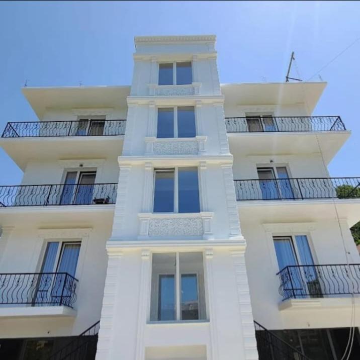 Hotel Fama Shkallnur Ngoại thất bức ảnh