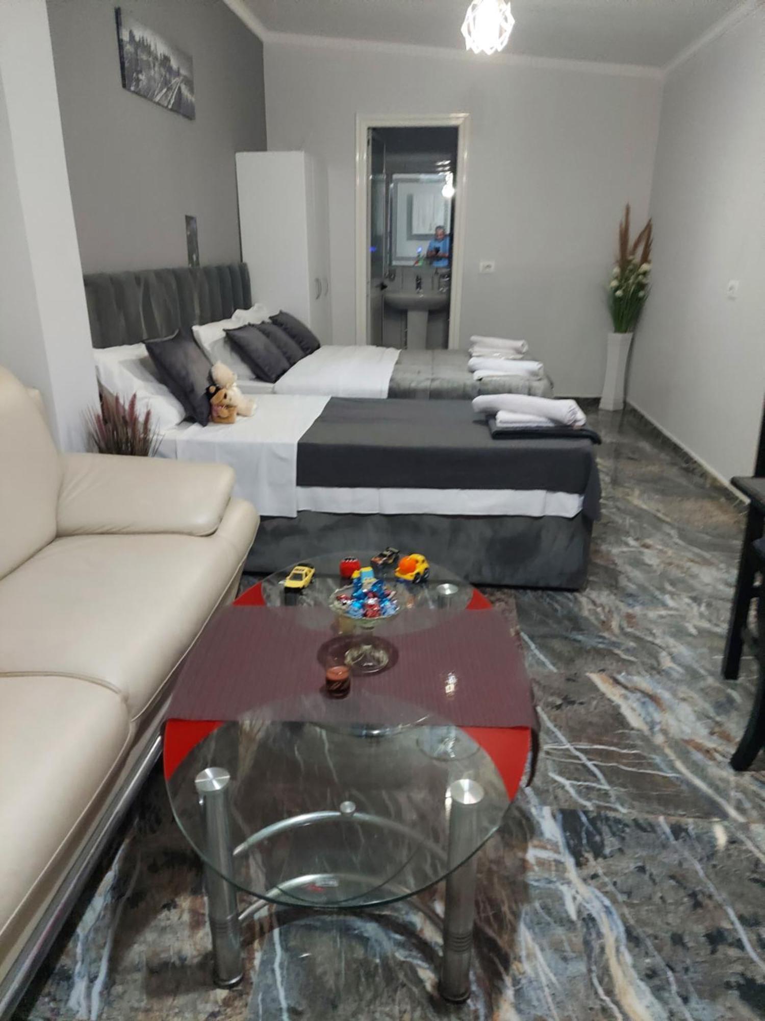 Hotel Fama Shkallnur Ngoại thất bức ảnh