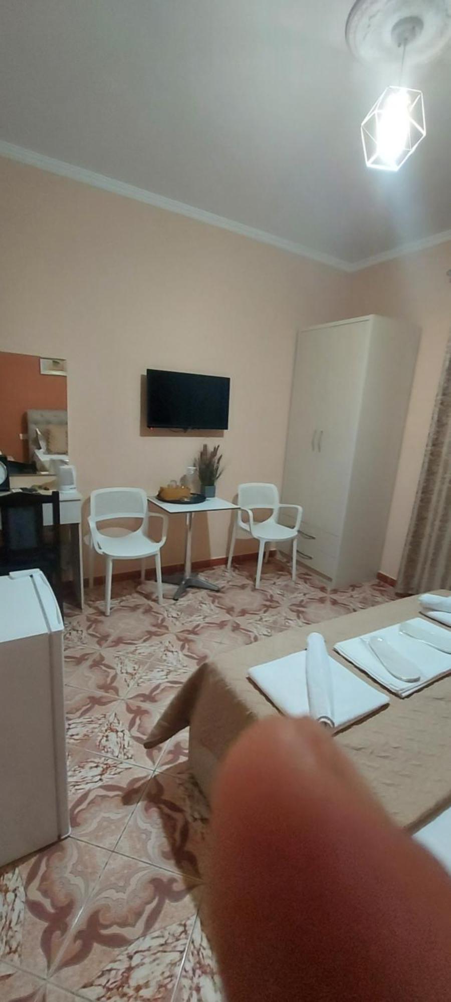 Hotel Fama Shkallnur Ngoại thất bức ảnh