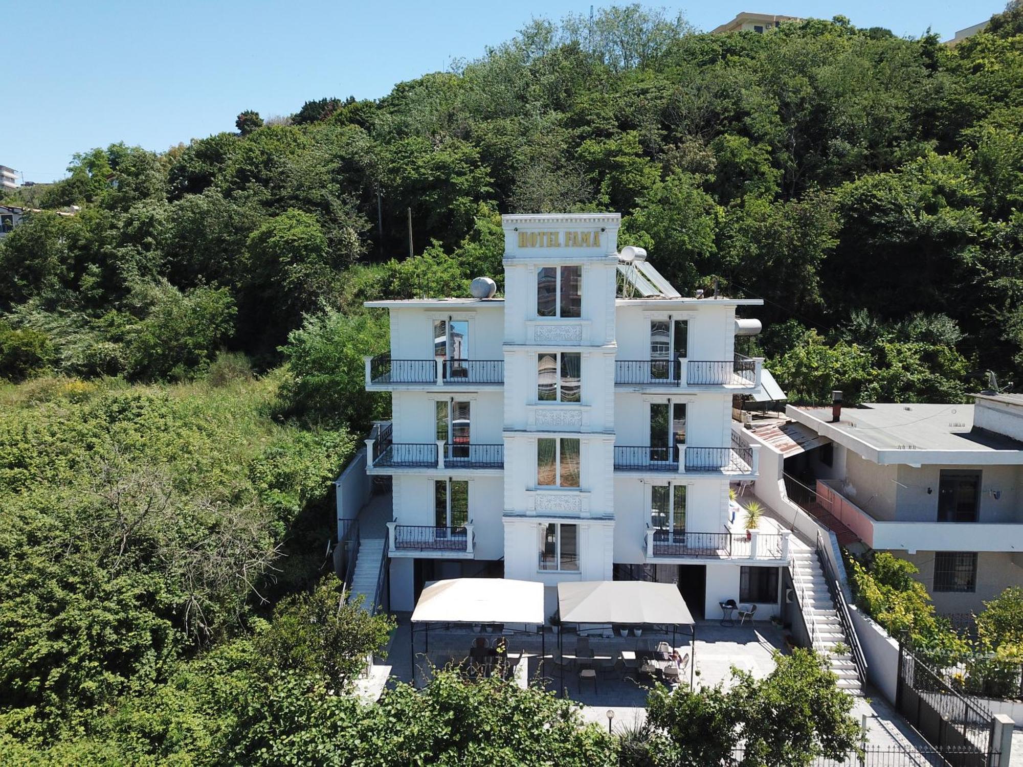 Hotel Fama Shkallnur Ngoại thất bức ảnh